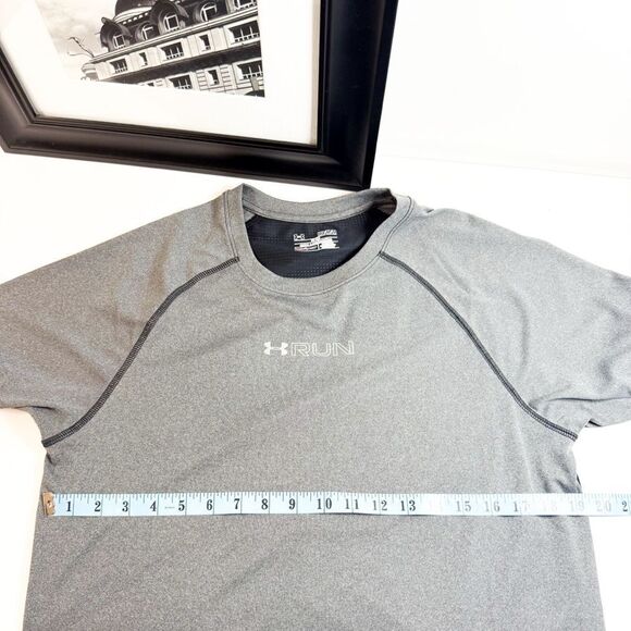 Under Armour NWT! HeatGear RUN Tee | Men’s Medium | Gray & Black - Picture 6 of 7